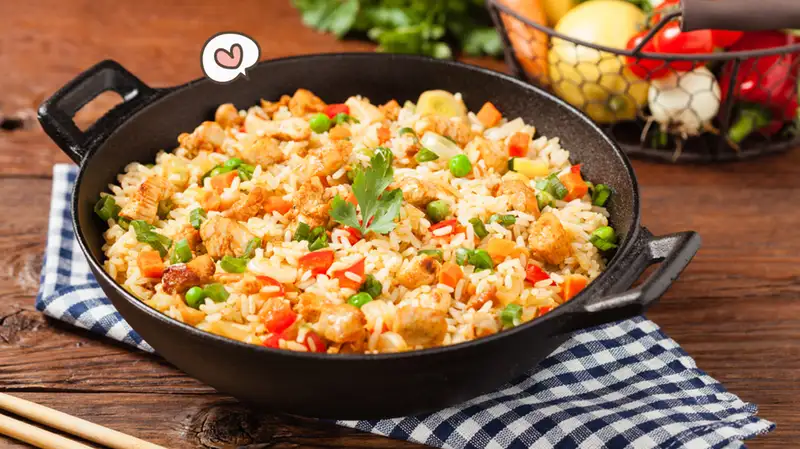 Resep Nasi Anak Kos Praktis dan Mengenyangkan